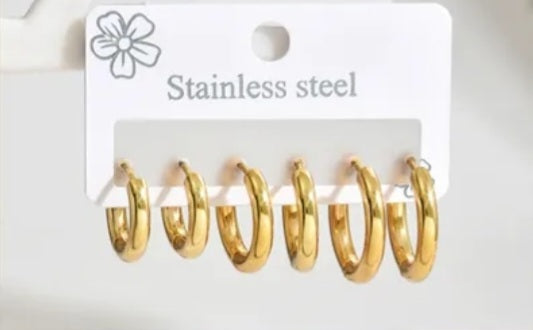 Minimal Gold Hoop Earrings
